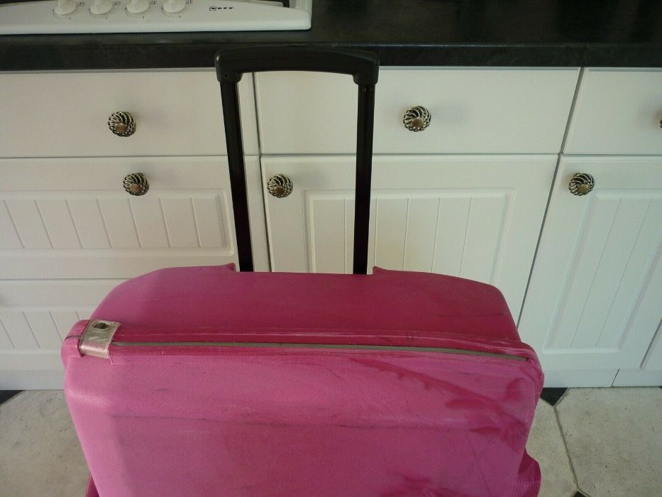 Valiza troller mare plastic dur ABS Samsonite roz, ciclame