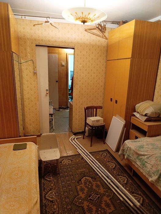 Продаю 3/2/4,болкон 2х6, кирпич! Массив Ялангач, ор-р ЭКО базар !