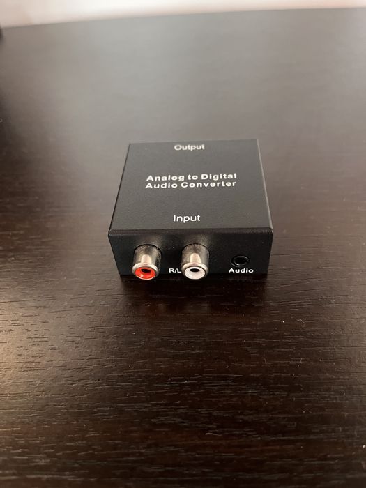 Adaptor audio de la analog la digital