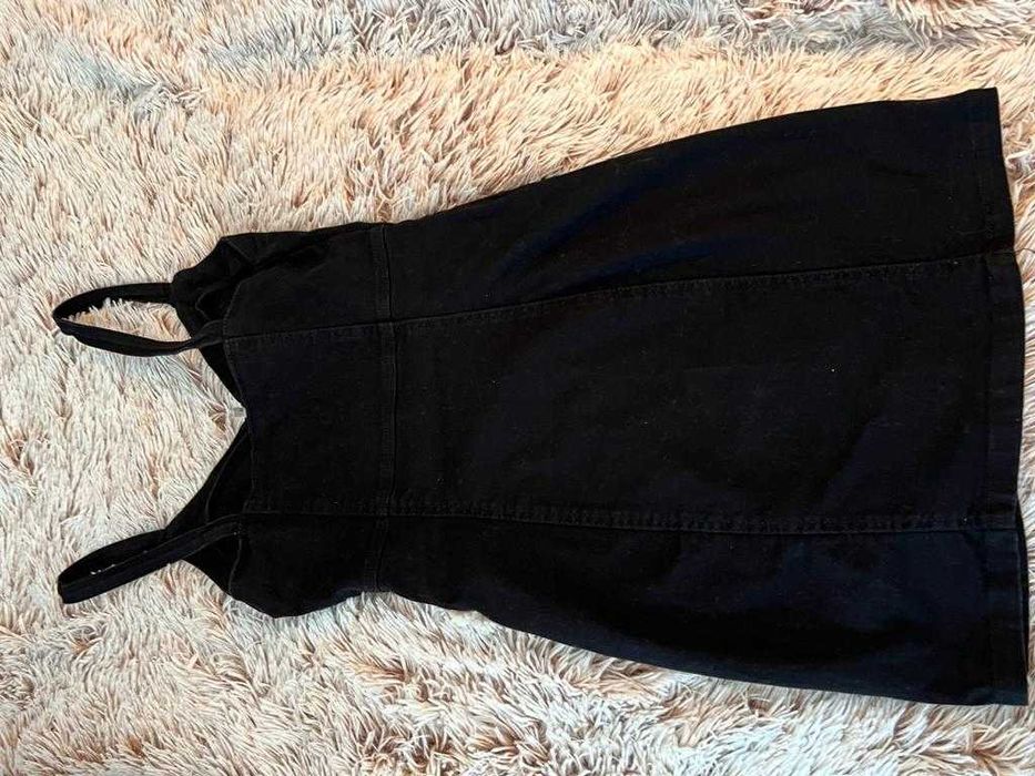 Rochie neagra material grosut, cu fermoar in fata, Marimea XS, Bershka