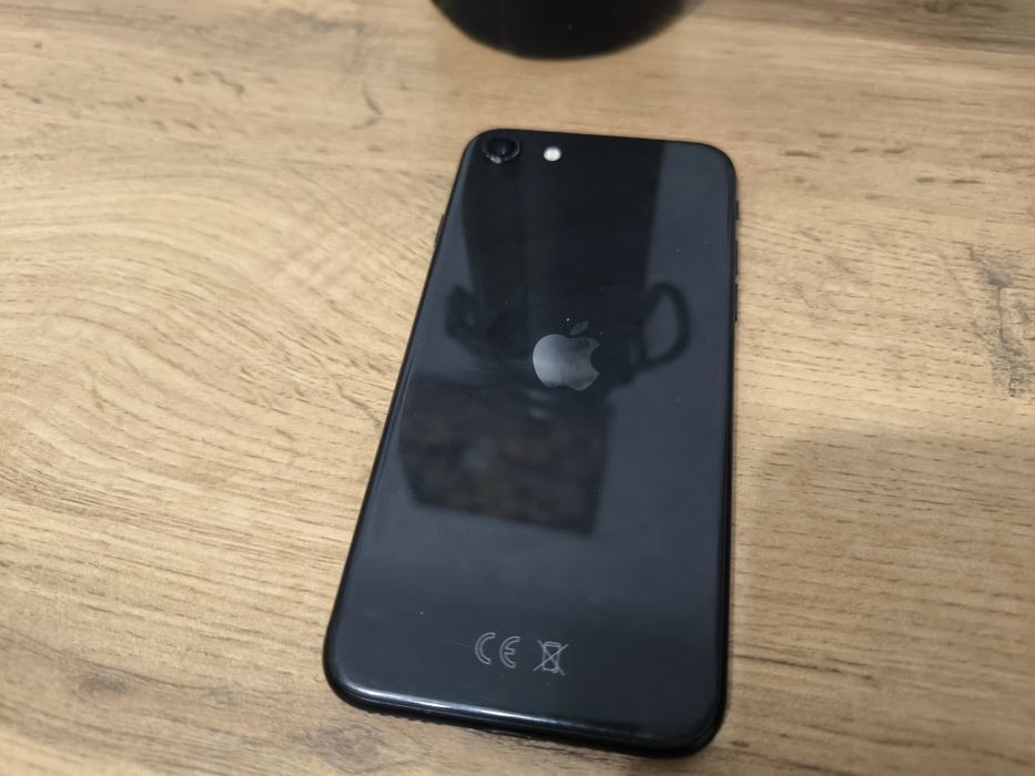 iPhone se 2020 64gb