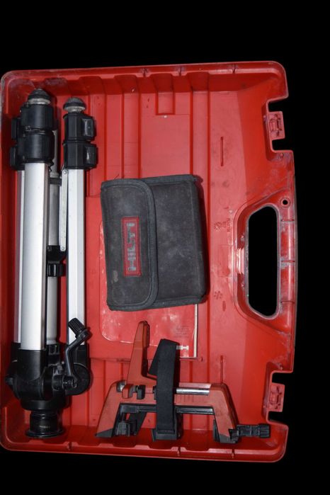 Nivel laser Hilti PMC 46 cu trepied și accesorii
