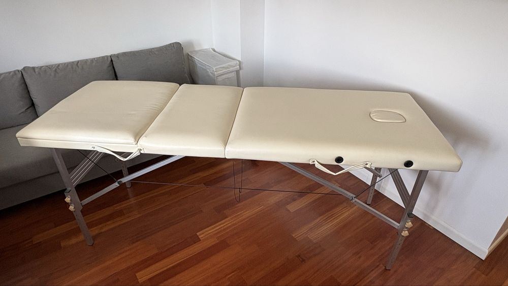 Masă profesională de masaj pliabilă din aluminiu, 3 secțiuni, 70 cm