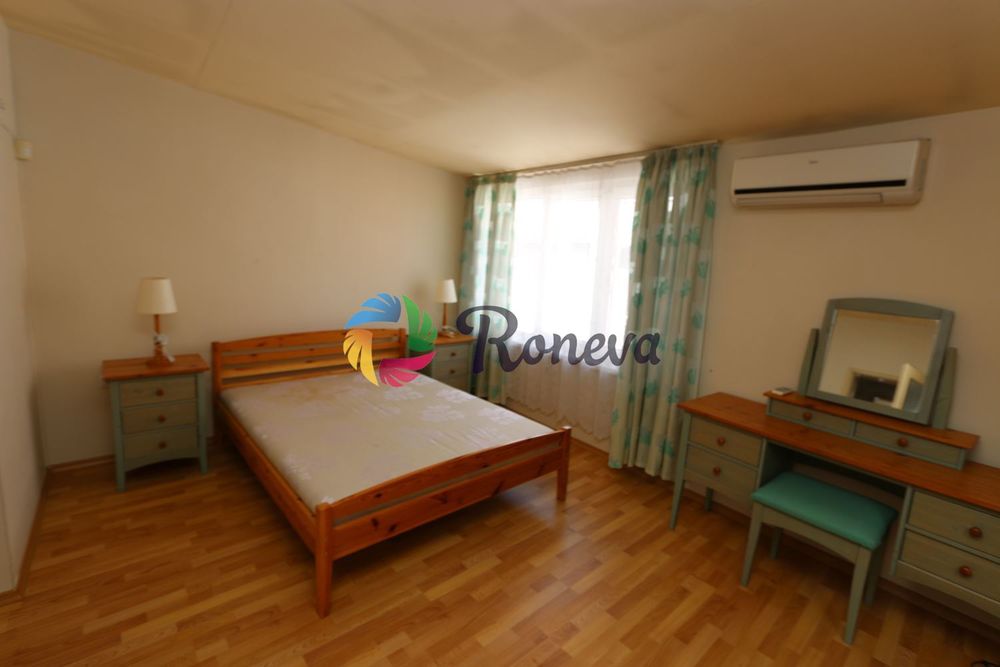 Дава се под наем Тристаен апартамент в Варна, Център - 83 кв.м за 612 € - Снимка #1