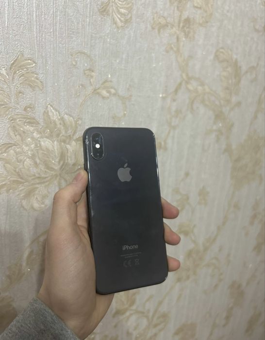 Iphone XS в хорошем состояние