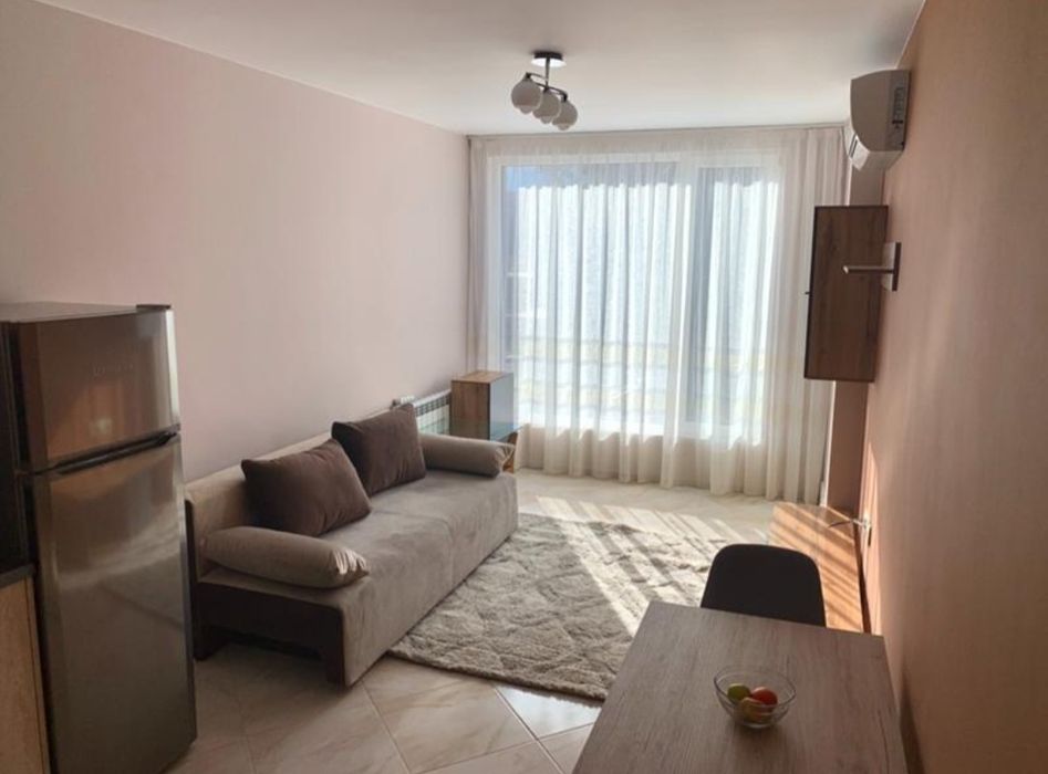 Дава се под наем Двустаен апартамент в София, Гео Милев - 60 кв.м за 612 € - Снимка #2