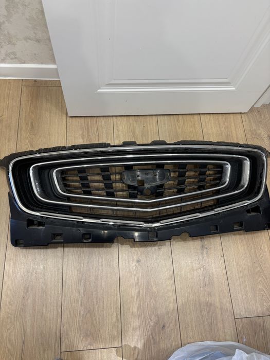 Решетка радиатора Geely azkarro