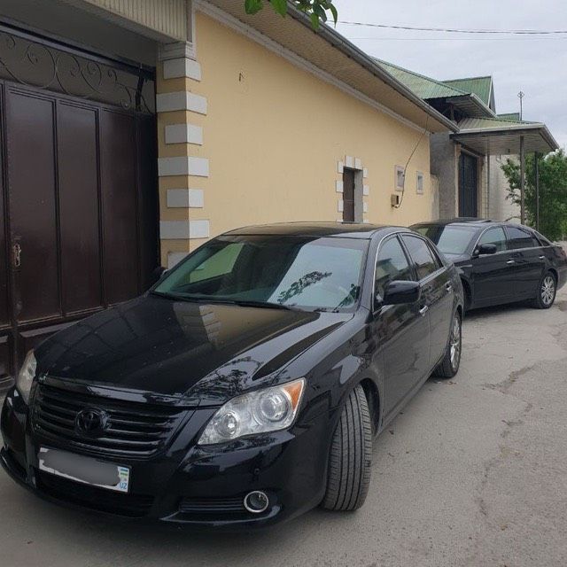 Toyota avalon sotiladi