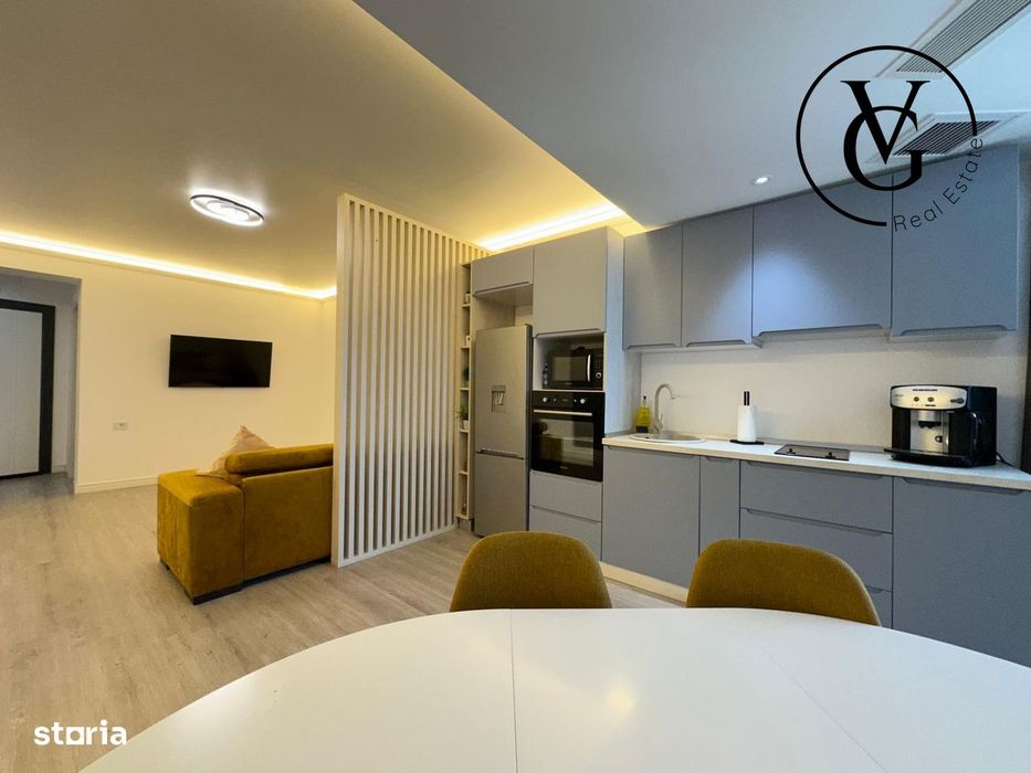 White Titanic - Apartament 2 camere - frontal la mare
