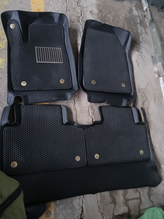 Avto kovrik avto polik /evakor /\ 7D/\Gibrit /\10D