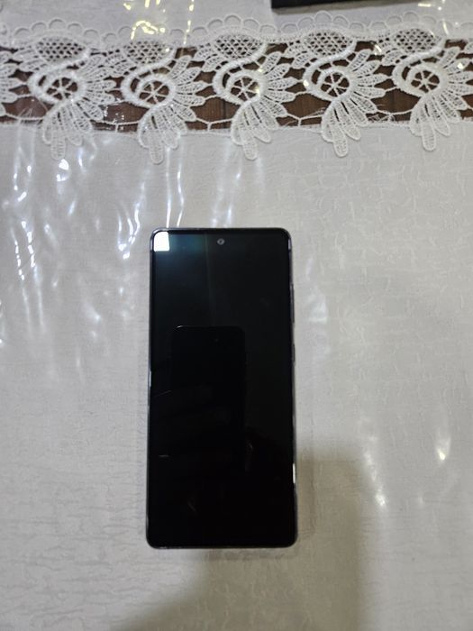 Samsung S20 FE сотилади