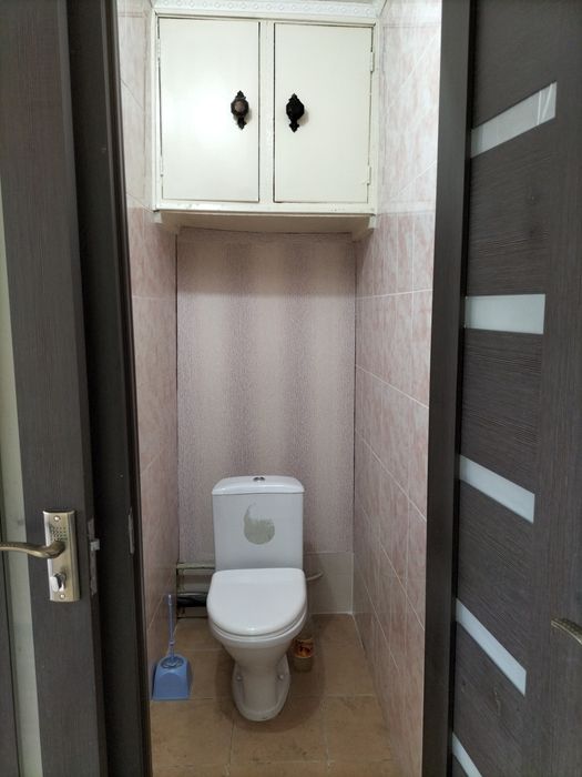 Продам 3-х  комнатную квартиру .