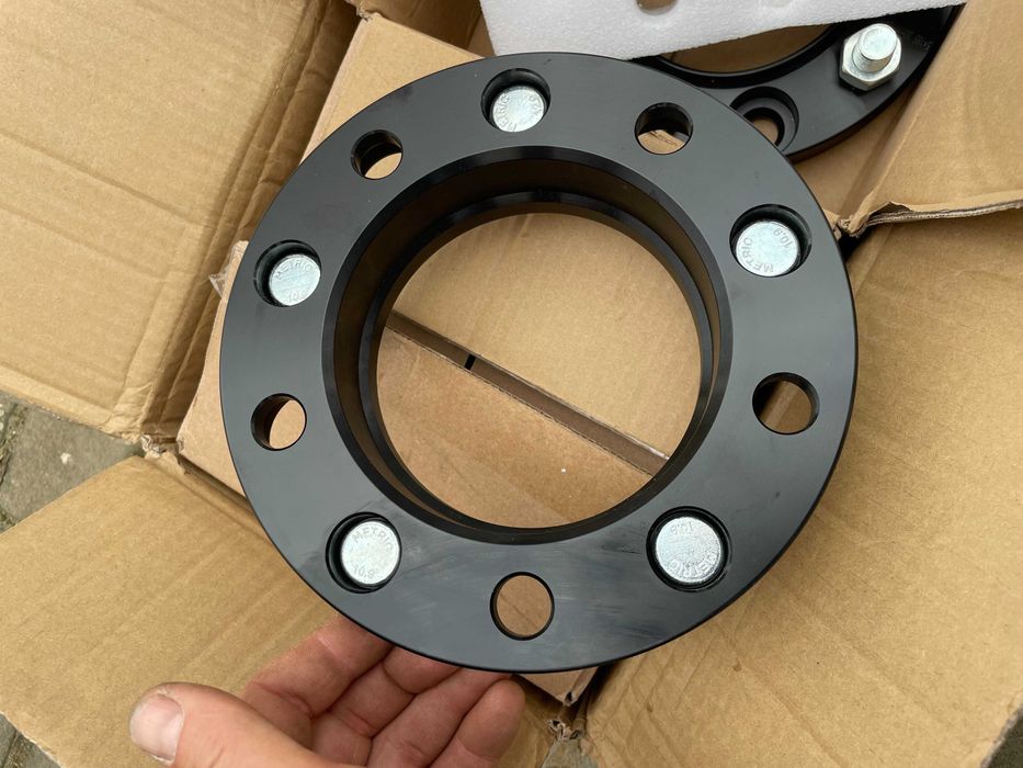 Set patru distantiere Land Rover Defender