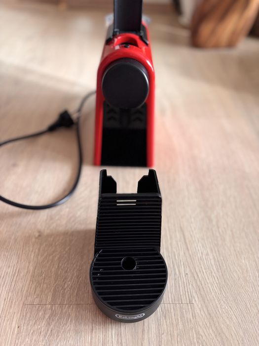 Aparat Nespresso + 140 capsule