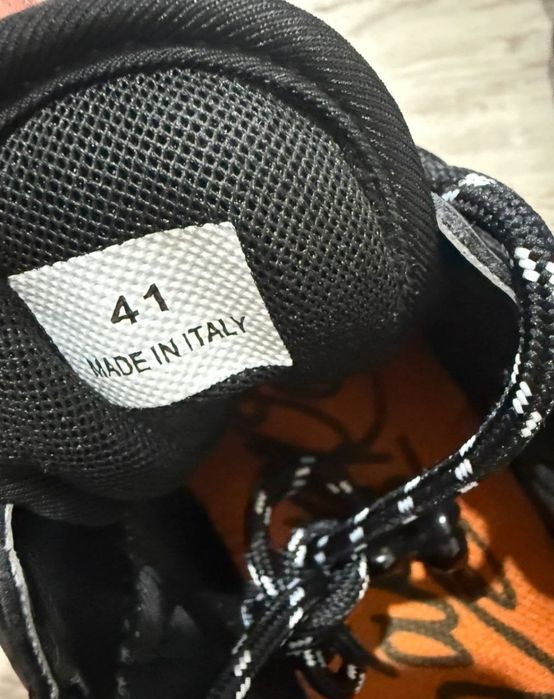 Versace Chain Reaction