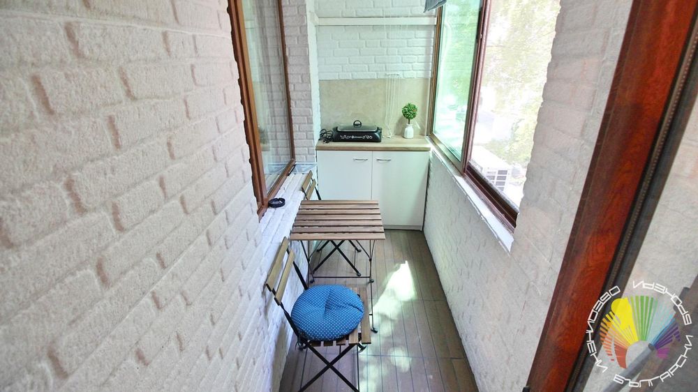 Дава се под наем Двустаен апартамент в Бургас, Център - 64 кв.м за 408 € - Снимка #3