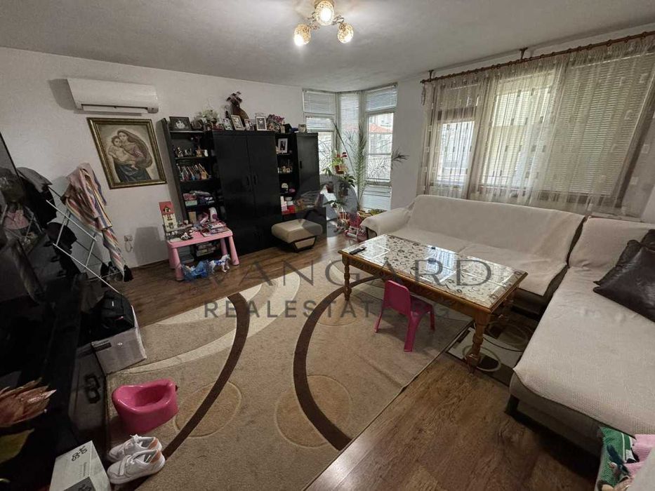 Продава се Тристаен апартамент в Пловдив, Кючук Париж - 87 кв.м за 1840 €/кв.м - Снимка #1