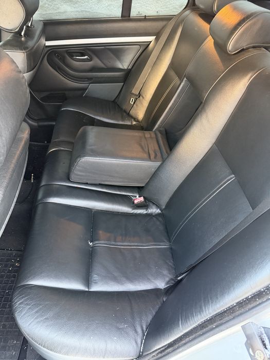 Interior electric // plafon negru// trimuri aluminiu bmw e39