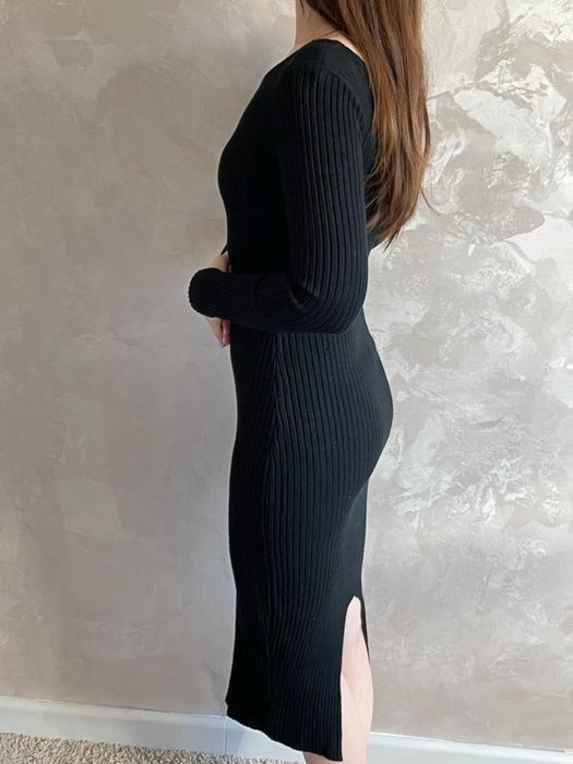 Вязаное платье