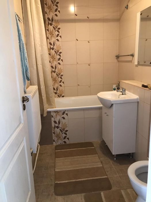 Apartament de inchiriat zona Nufarul