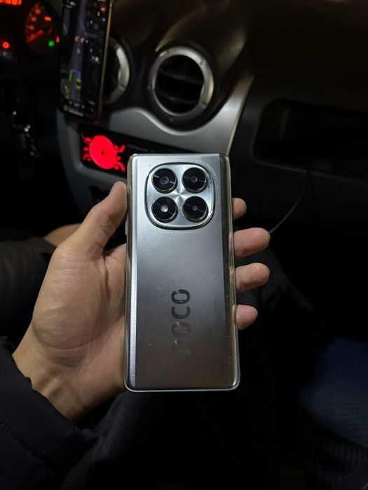 Продам POCO X7 512gb