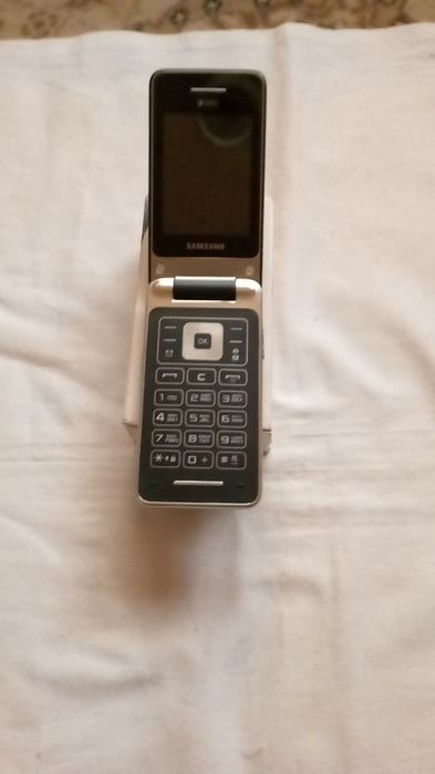 Продаю сотовые телефоны.