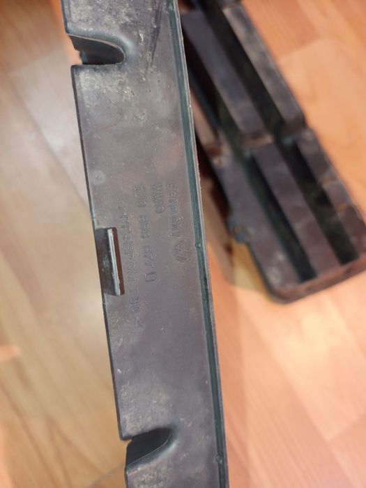 Grila centrala si proiector  bara fata golf 4