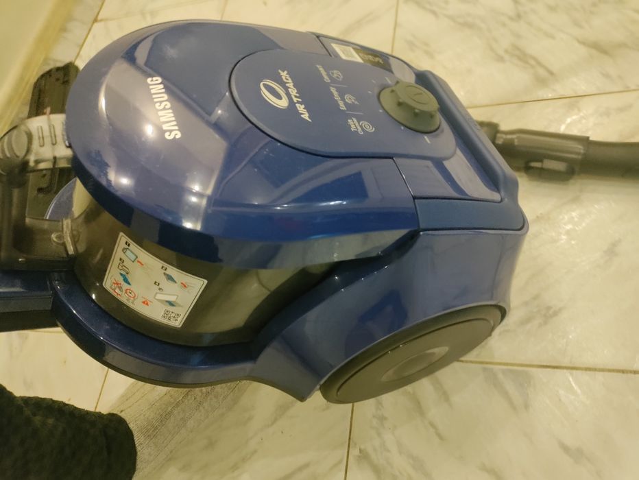 Прахосмукачка Samsung SC43Q0