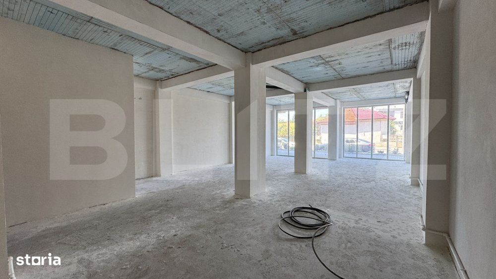 Spatiu comercial parter bloc nou, 109 mp open space, vitrina, terasa,