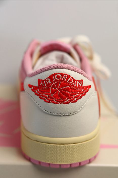 Travis Scott “Tropical Pink” ( Pre-sale )