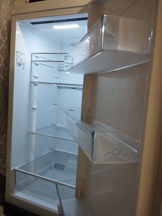 Продам холодильник