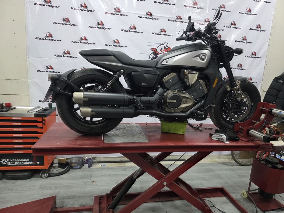 Qjmotor srv600v 4x  цилидровый