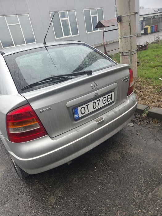 Vând Opel Astra G