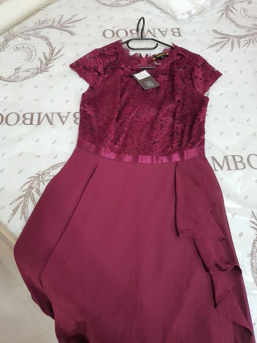 Рокля, нова, с етикет