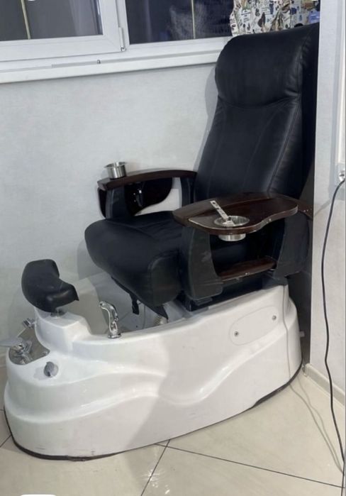 Кресло педикюрное