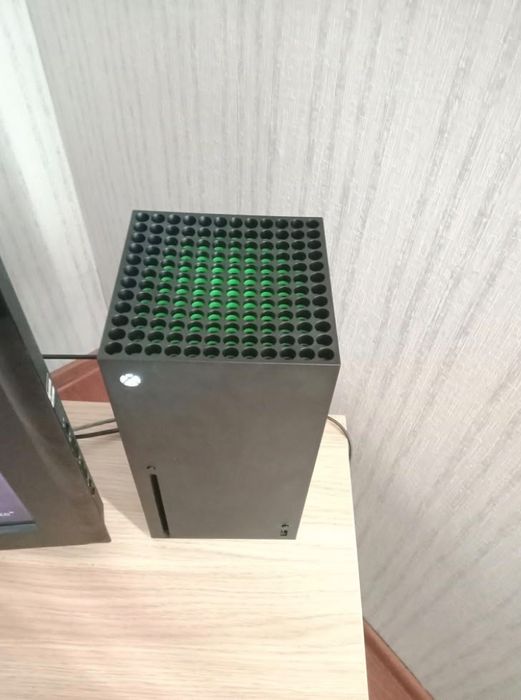 Продам xbox series x 1 тб