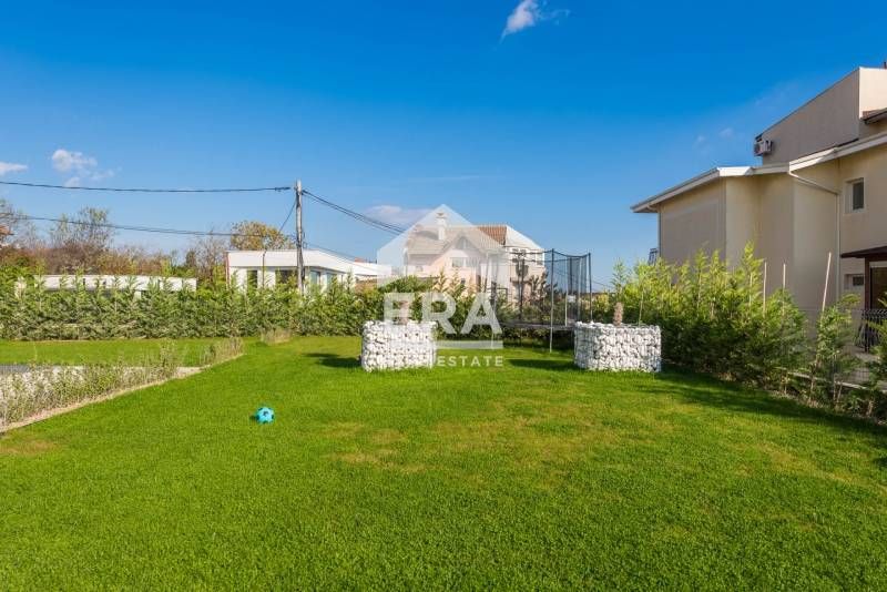 Продава се Двустаен апартамент в Варна, Бриз - 63 кв.м за 1174 €/кв.м - Снимка #5
