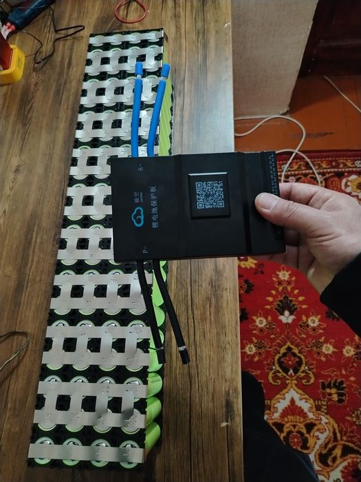 Литий-железо-фосфатный сборка