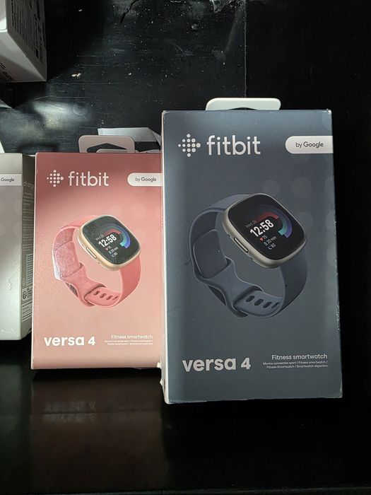 Ceas Smartwatch Fitbit Versa 4, NFC, Pink Sand