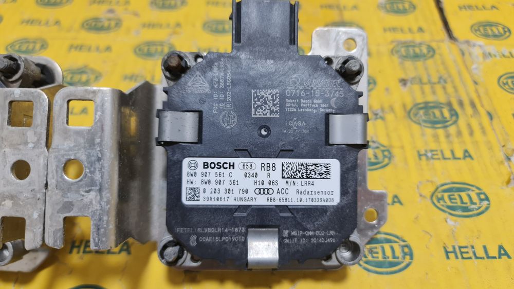 Senzor distronic radar acc grila bara fata Audi A4 B9 F5 A5 8W0 8W6