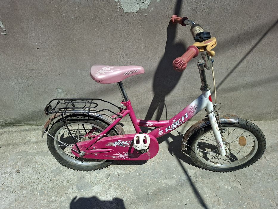 Bicicleta cu pedale pentru copii ,8 / 10 ani,