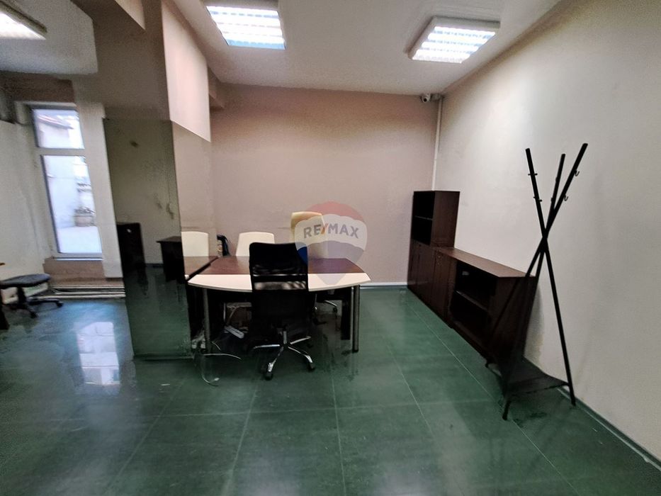 Дава се под наем Офис в Варна, Лятно кино Тракия - 45 кв.м за 255 € - Снимка #5