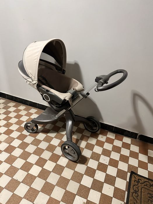 Carucior de copil STOKKE