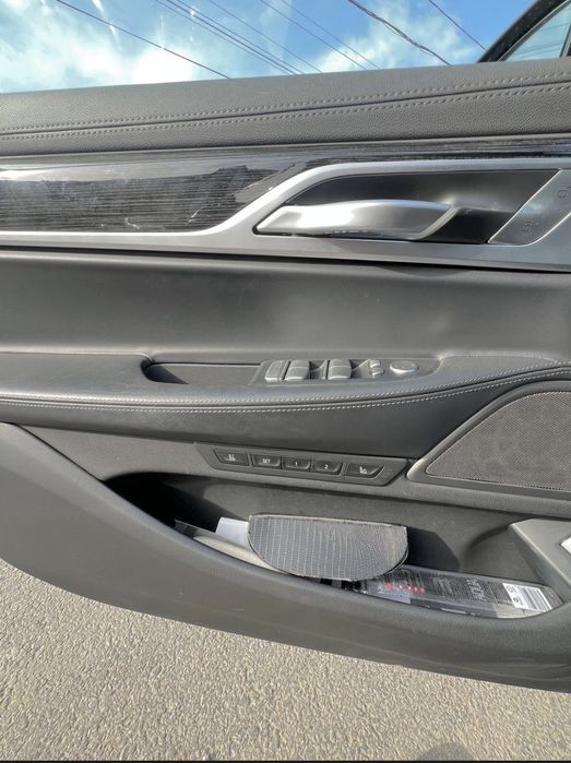BMW Seria 7 2021 — imagine 5