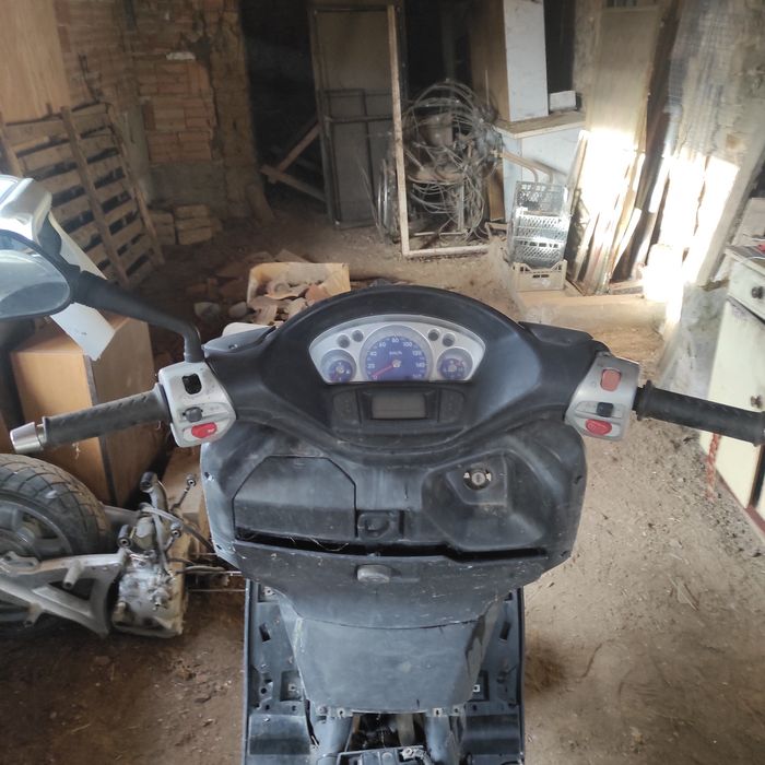 Yamaha versity 300XC на части