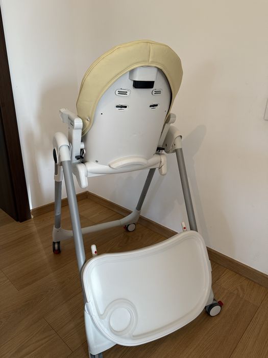 Peg Perego Prima Pappa Follow Me Scaun Înalt De Masă Bebe Pliabil Cu Înălțime Reglabilă Bej