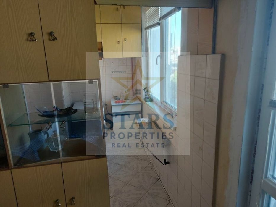 Продава се Тристаен апартамент в Варна, Базар Левски - 90 кв.м за 1020 €/кв.м - Снимка #6