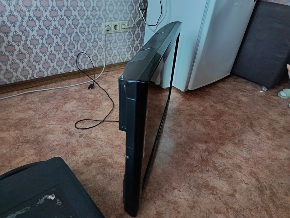 Продам телевизор б/у