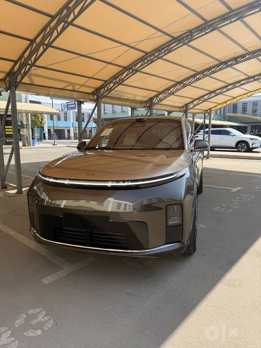 Lixiang L9 Livis рестайлинг 26 новый без пробег
