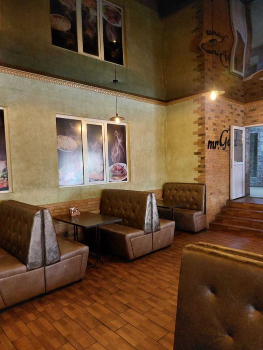 Продается просторное, полностью оборудованное кафе